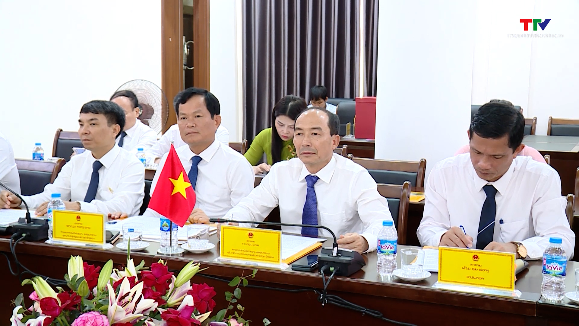 Trao đổi kinh nghiệm hoạt động giữa Hội đồng Nhân dân hai tỉnh Thanh Hoá - Hủa Phăn (Lào)- Ảnh 1.