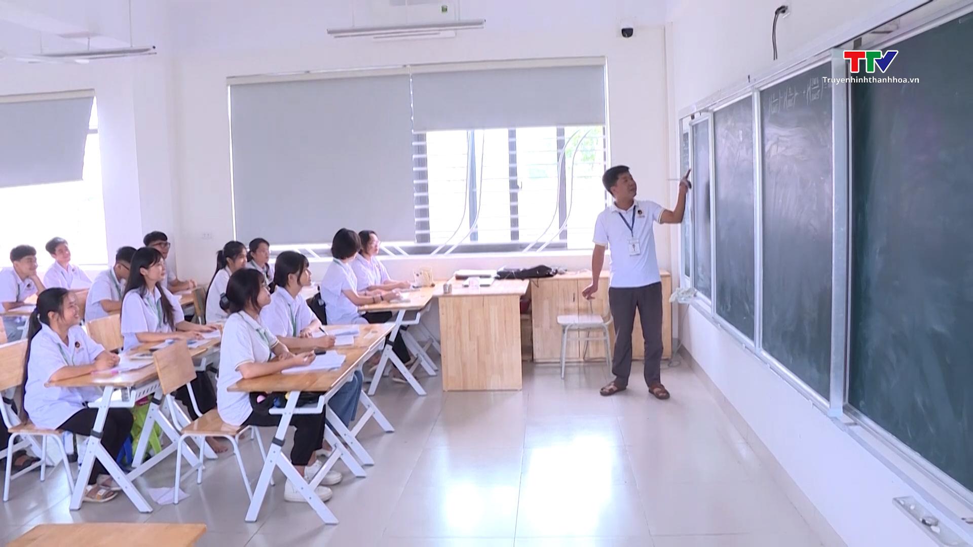 Thành phố Thanh Hóa: Trường dân lập, tư thục giảm áp lực cho học sinh chuẩn bị vào lớp 10- Ảnh 1.