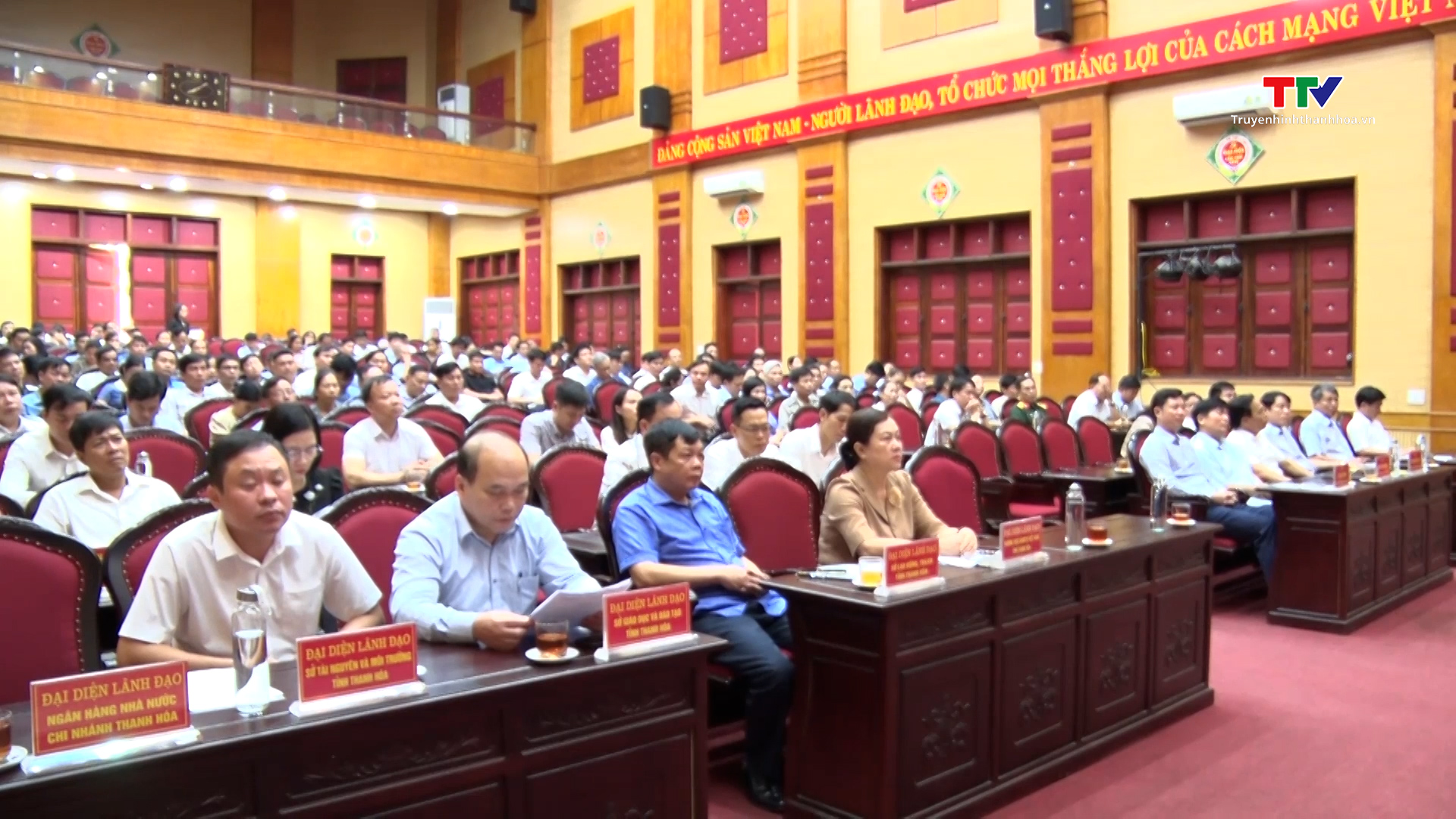 Đoàn Đại biểu Quốc hội tỉnh Thanh Hóa tiếp xúc cử tri tại huyện Cẩm Thủy, Ngọc Lặc- Ảnh 1.