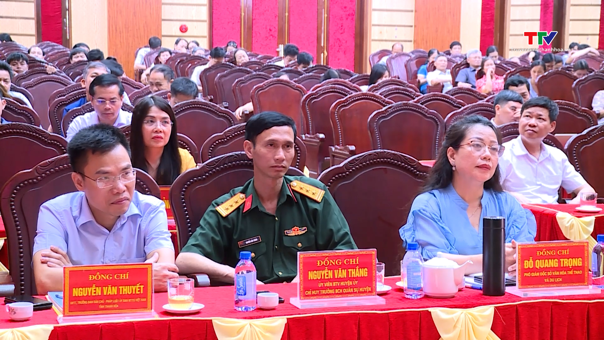 Đoàn Đại biểu Quốc hội tỉnh Thanh Hóa tiếp xúc cử tri huyện Vĩnh Lộc, Thạch Thành- Ảnh 1.
