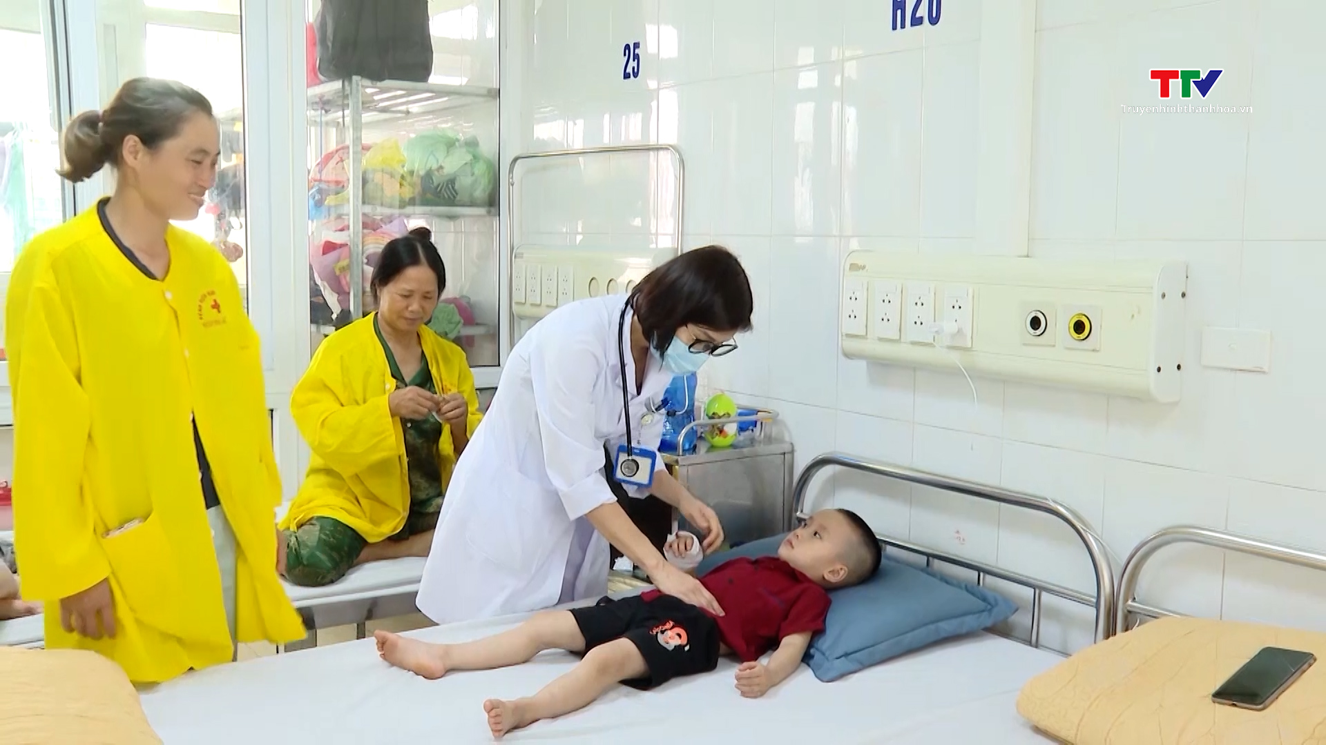 Phòng bệnh cho trẻ trong mùa nắng nóng- Ảnh 3. Phòng bệnh cho trẻ trong mùa nắng nóng- Ảnh 3.