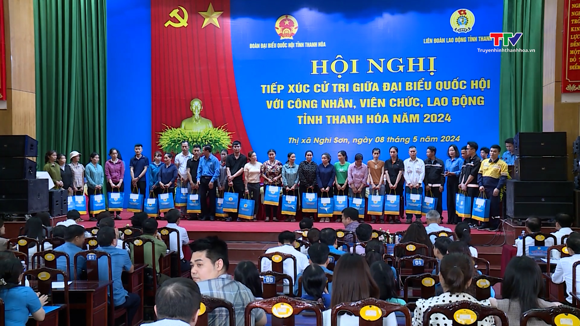 Đại biểu Quốc hội tỉnh Thanh Hoá tiếp xúc cử tri là công nhân, viên chức, người lao động trên địa bàn tỉnh- Ảnh 3.