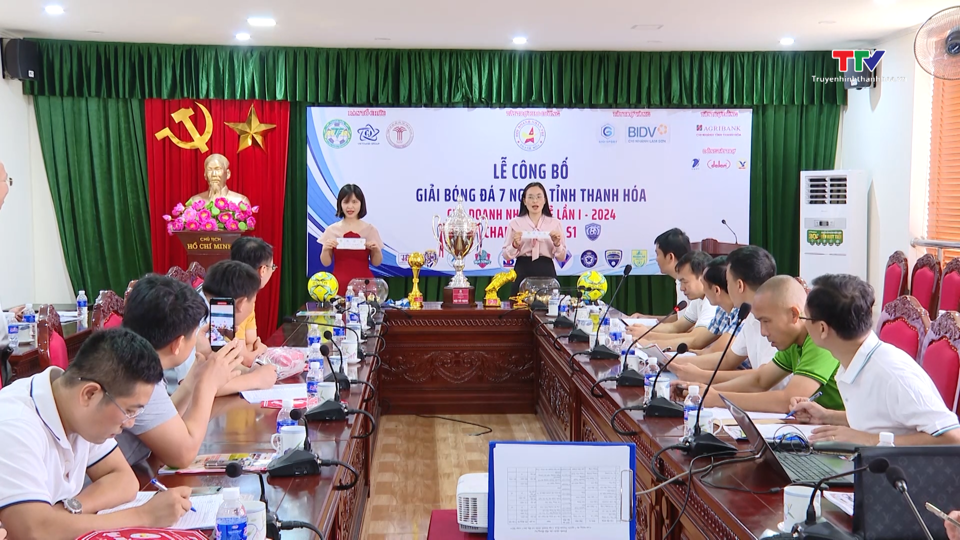 Công bố và bốc thăm Giải bóng đá 7 người tỉnh Thanh Hoá – Cup Doanh nhân trẻ lần thứ I năm 2024 - Ảnh 1.