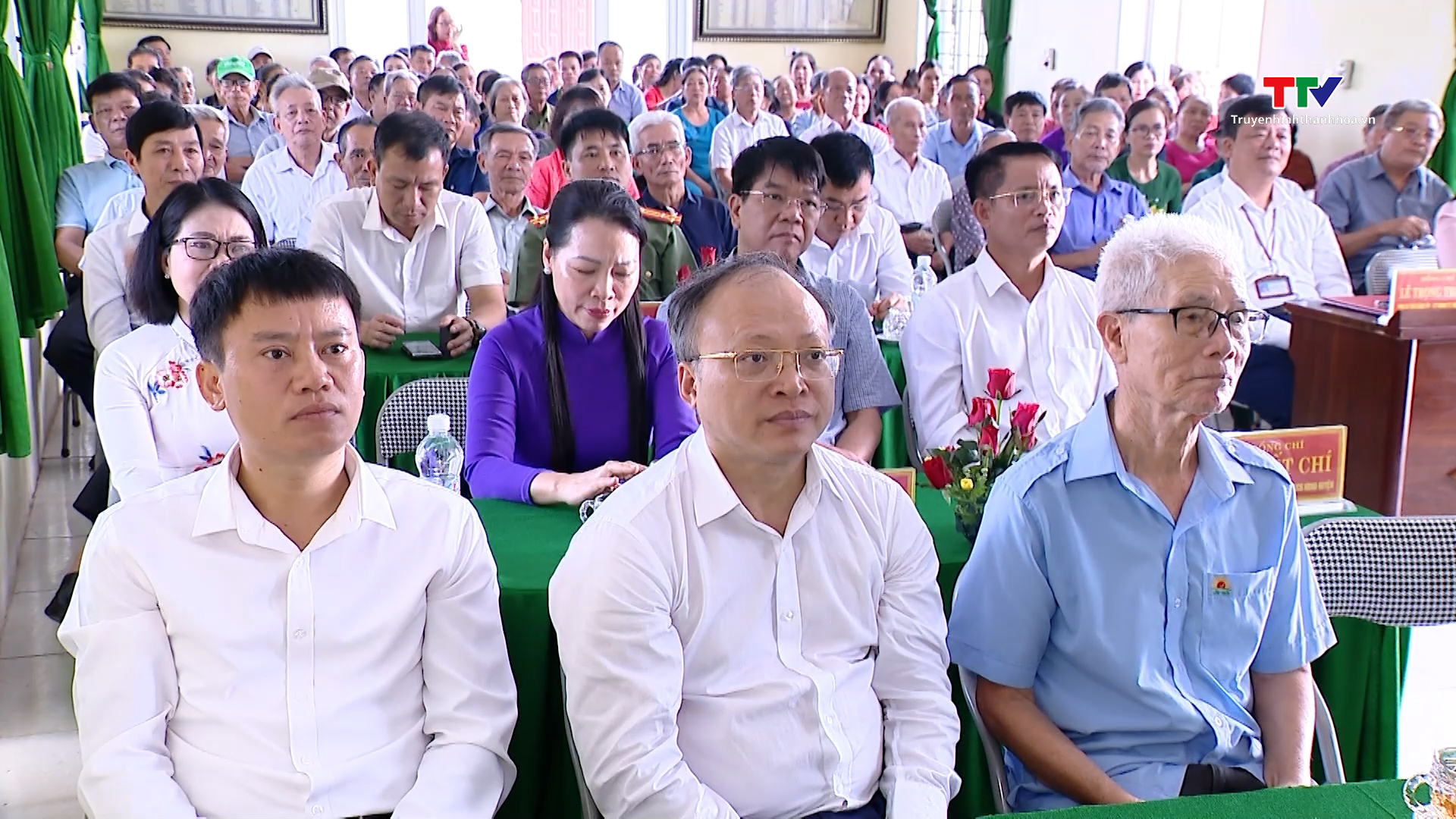 Bí thư Tỉnh ủy Đỗ Trọng Hưng dự hội nghị lấy ý kiến cử tri về việc nhập huyện Đông Sơn vào TP Thanh Hóa- Ảnh 5.