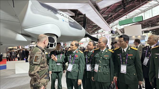 Khai mạc Triển lãm vũ khí quân sự Eurosatory 2024 tại Pháp- Ảnh 1.