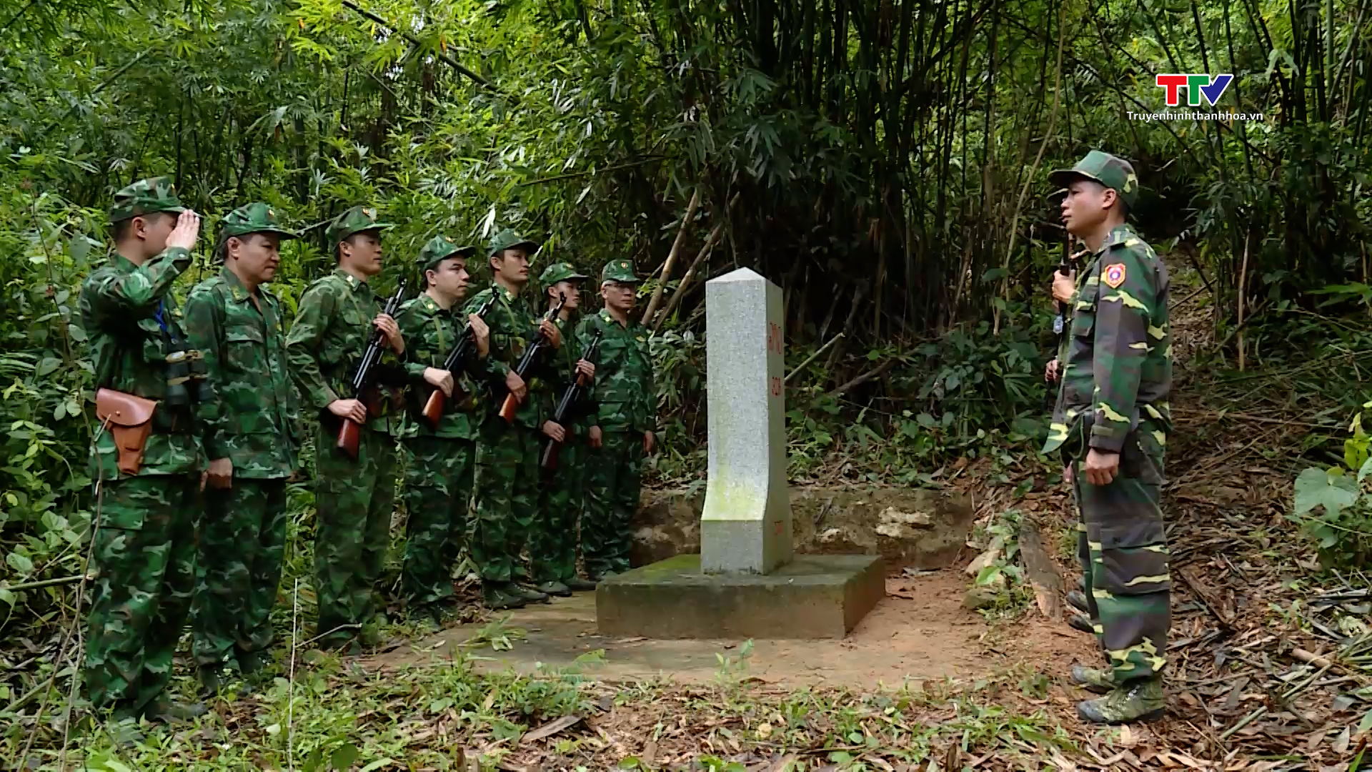 Phối hợp lực lượng bảo vệ biên giới Thanh Hoá - Hủa Phăn - Ảnh 1.
