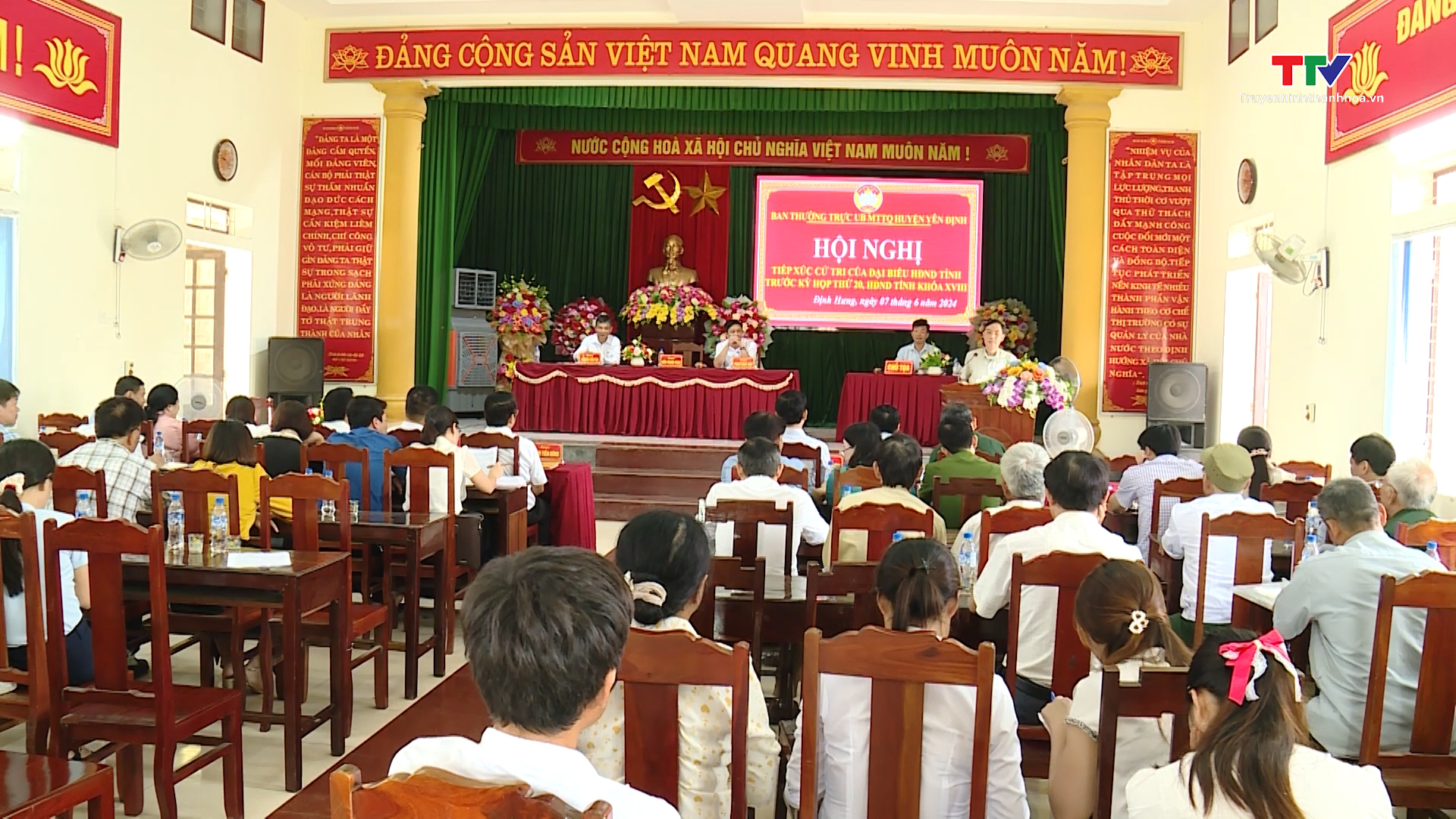 Tổ đại biểu Hội đồng nhân dân tỉnh tiếp xúc cử tri huyện Yên Định- Ảnh 1.