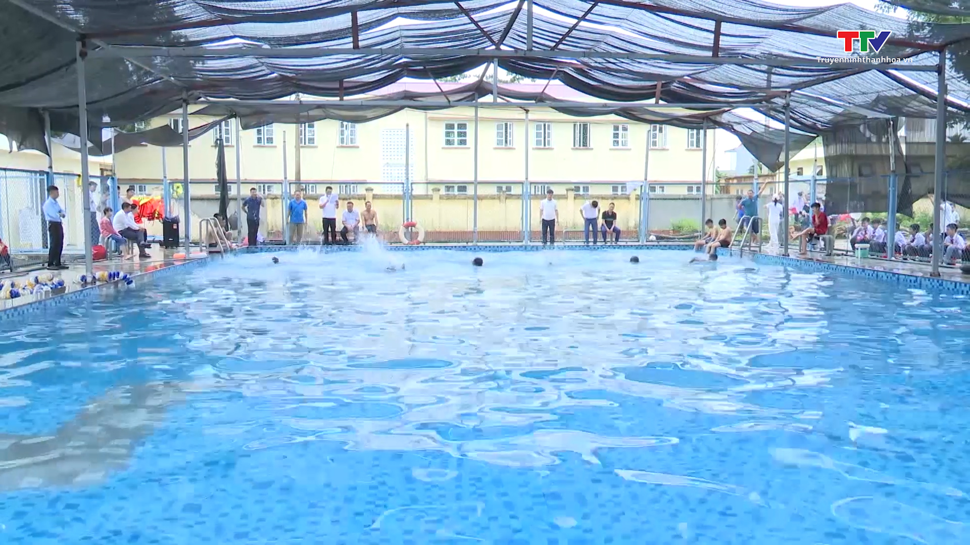 Thọ Xuân tổ chức Tháng hành động vì trẻ em, ngày Olympic trẻ em và phát động toàn dân tập luyện môn bơi phòng, chống đuối nước năm 2024- Ảnh 1.