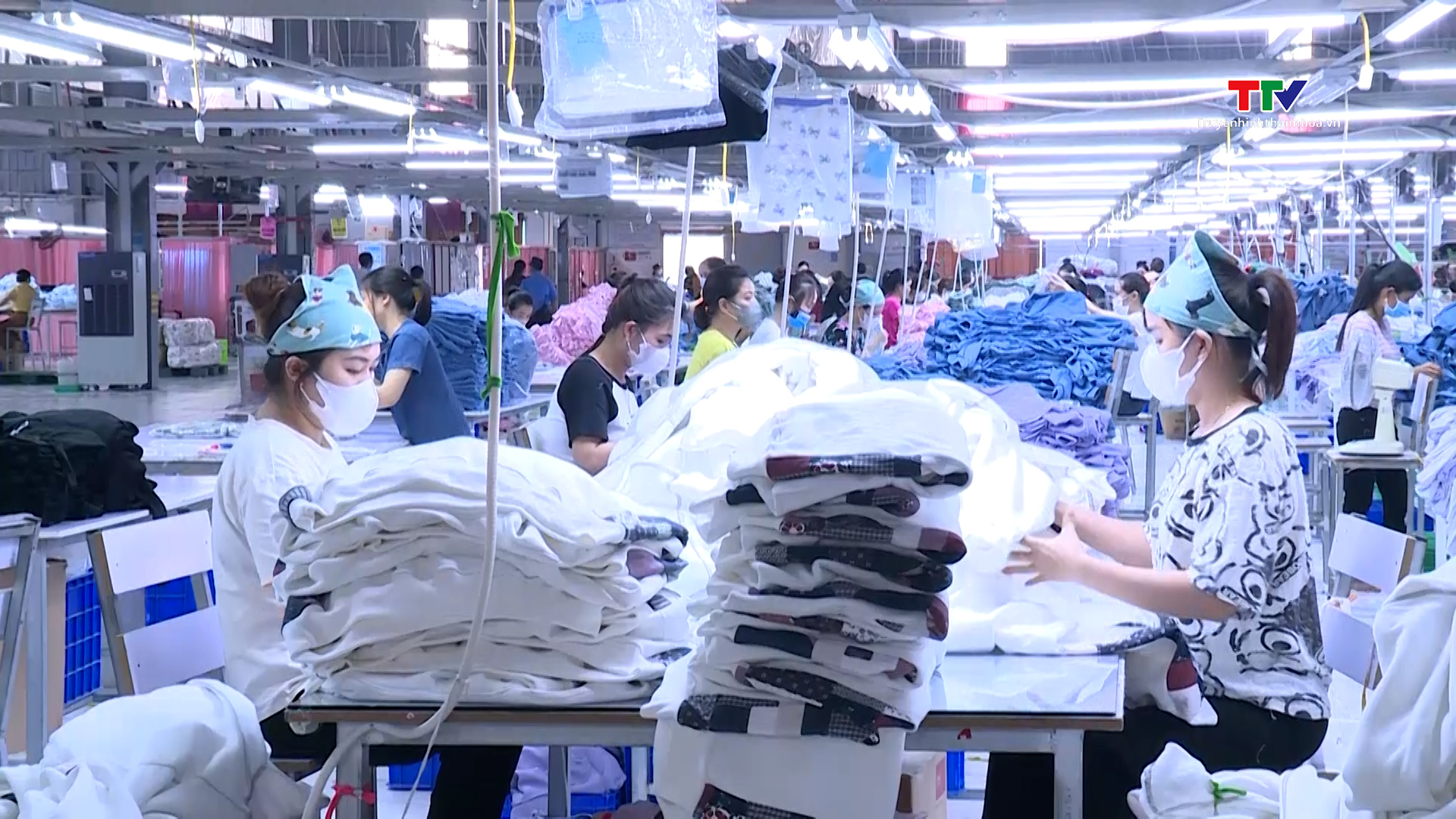 Nhiều doanh nghiệp dệt may Thanh Hoá kín đơn hàng sản xuất năm 2024- Ảnh 1.