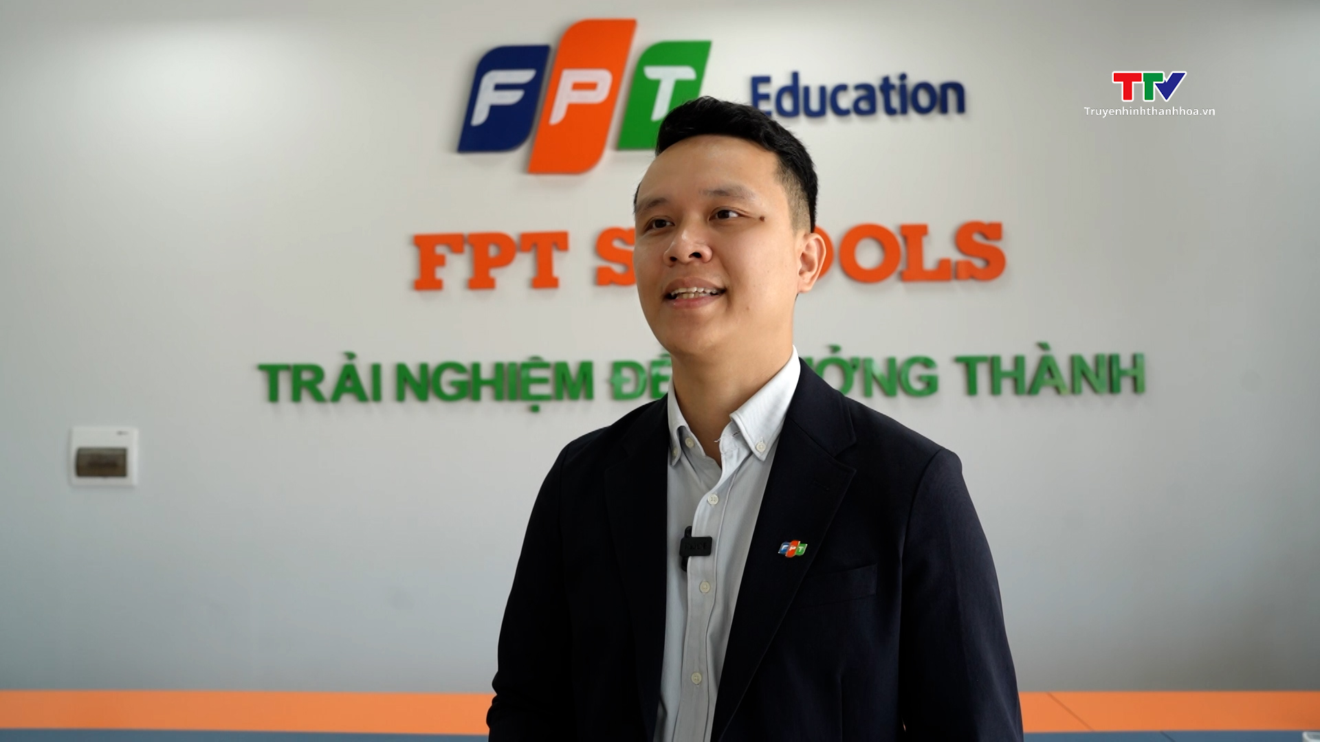 Tập đoàn FPT trao học bổng cho học sinh tại Thanh Hóa- Ảnh 2.