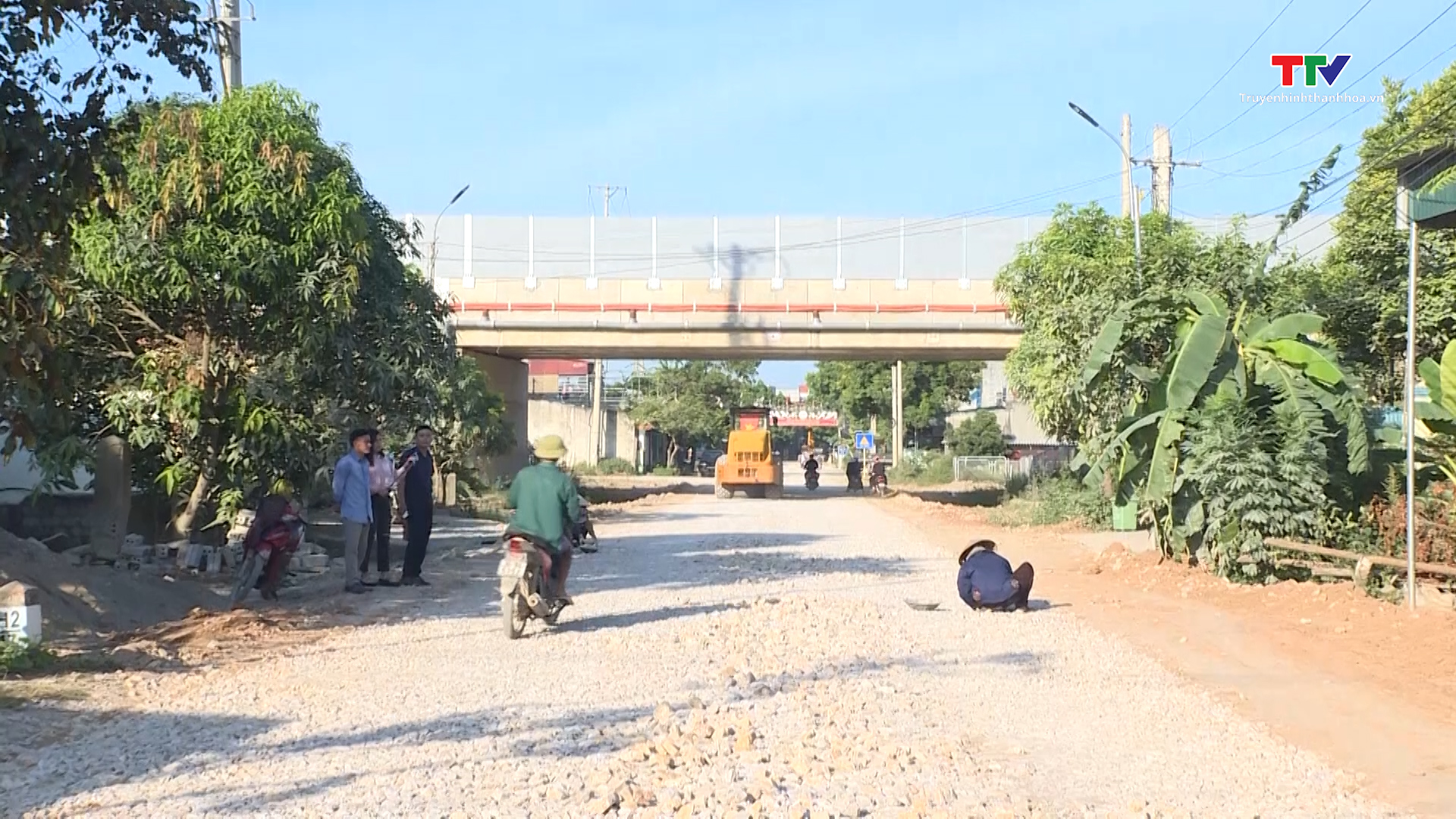 Nhanh chóng hoàn trả đường sau thi công cao tốc tại huyện Nông Cống- Ảnh 1.