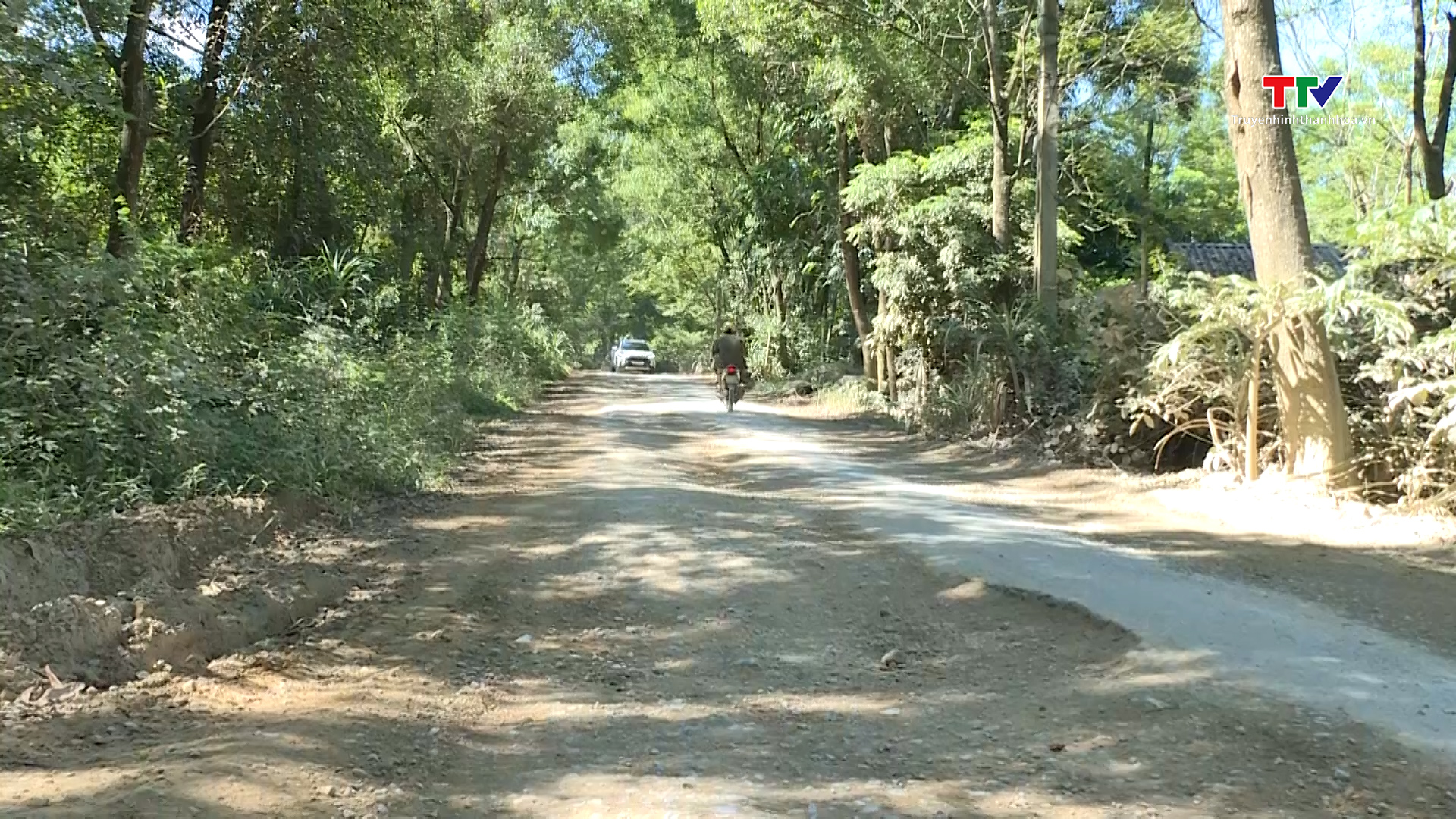 Sớm hoàn trả tuyến đường từ quốc lộ 217 đi trung tâm xã Vĩnh An, huyện Vĩnh Lộc- Ảnh 2.