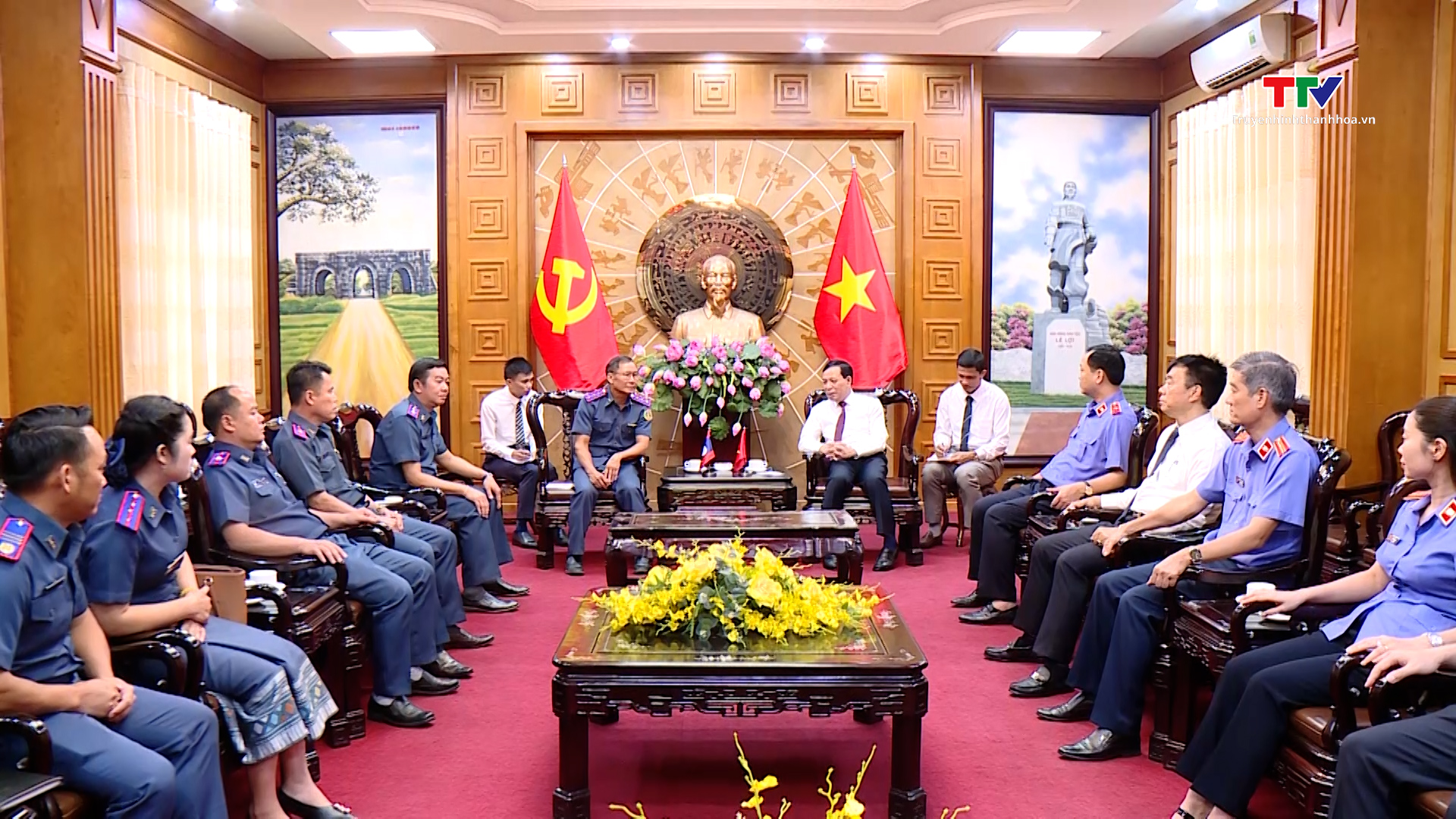 Đoàn công tác của Viện Kiểm sát Nhân dân tỉnh Hủa Phăn, nước Cộng hoà Dân chủ Nhân dân Lào thăm và làm việc tại tỉnh Thanh Hoá- Ảnh 1.