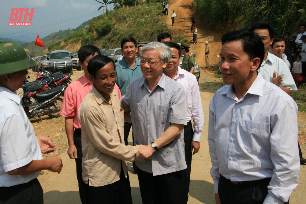 Những hình ảnh về Tổng Bí thư Nguyễn Phú Trọng với Đảng bộ, chính quyền và Nhân dân tỉnh Thanh Hóa- Ảnh 7.