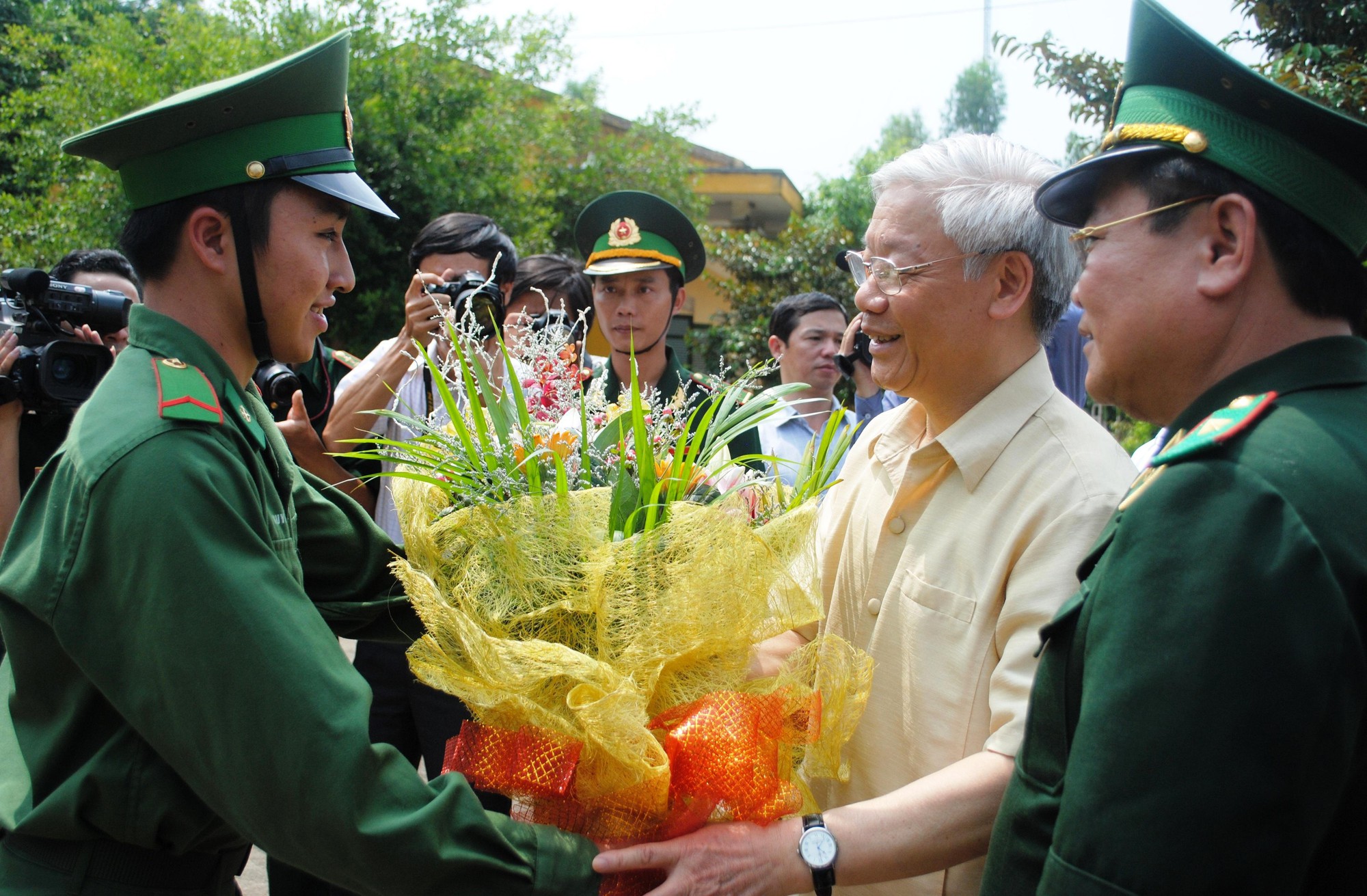 Một số hình ảnh Tổng Bí thư Nguyễn Phú Trọng với đồng bào Mường Lát ở Thanh Hóa- Ảnh 12.