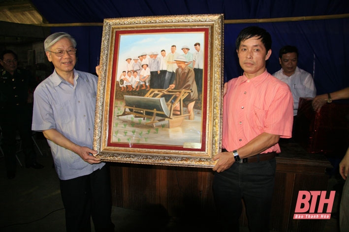 Những hình ảnh về Tổng Bí thư Nguyễn Phú Trọng với Đảng bộ, chính quyền và Nhân dân tỉnh Thanh Hóa- Ảnh 10.