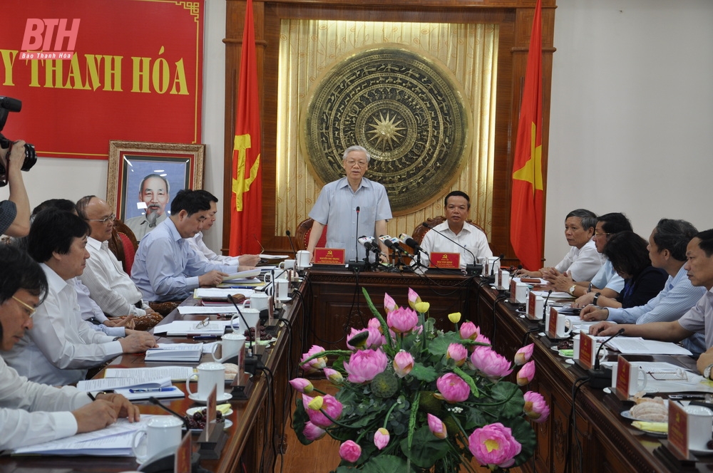 Những hình ảnh về Tổng Bí thư Nguyễn Phú Trọng với Đảng bộ, chính quyền và Nhân dân tỉnh Thanh Hóa- Ảnh 24.