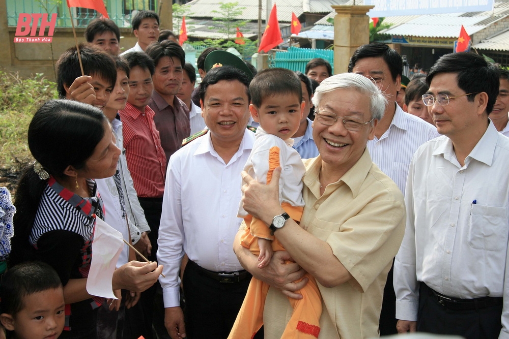 Những hình ảnh về Tổng Bí thư Nguyễn Phú Trọng với Đảng bộ, chính quyền và Nhân dân tỉnh Thanh Hóa- Ảnh 1.