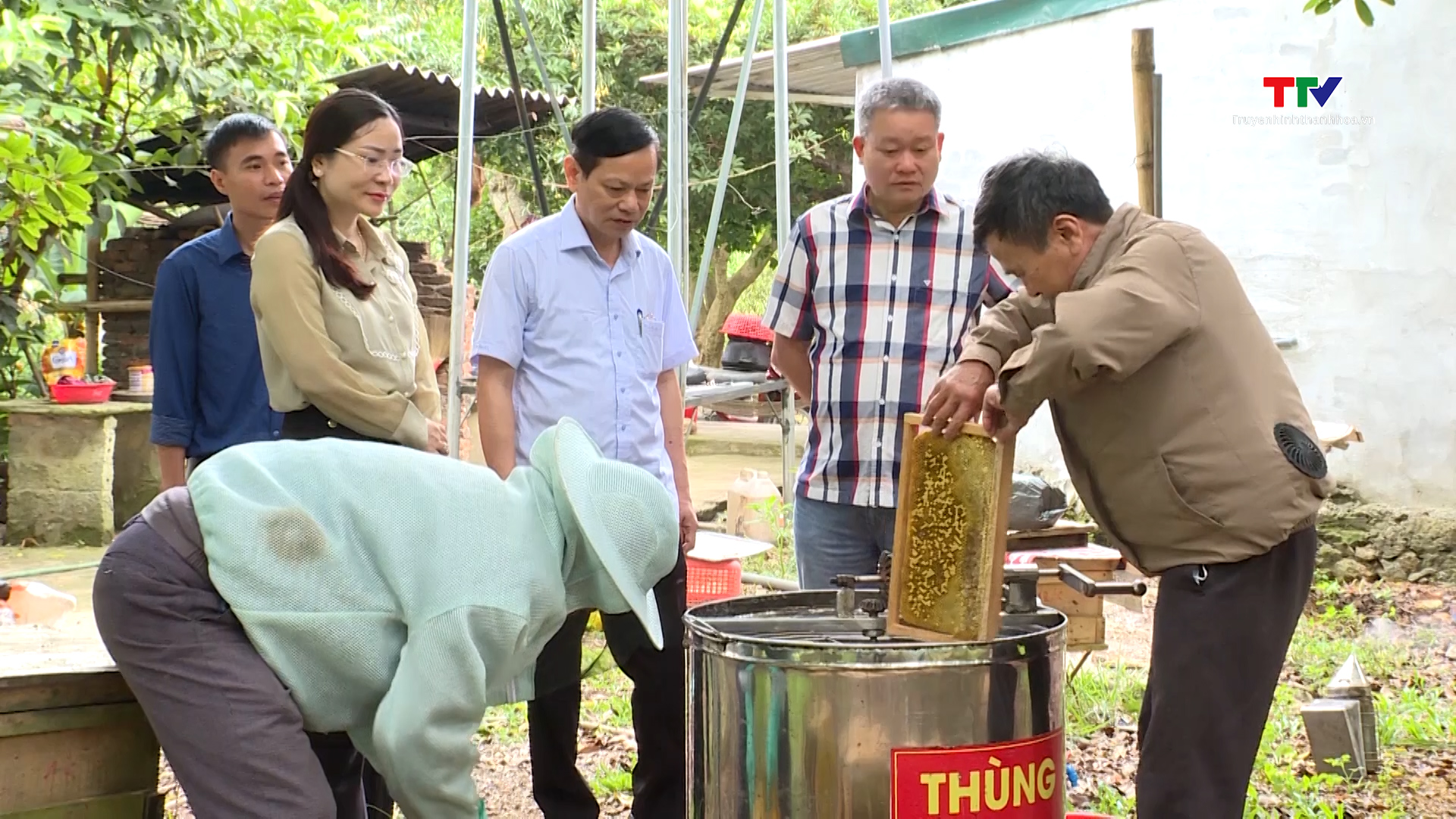 Hợp tác xã ong mật Thành Kim sản xuất theo tiêu chuẩn VietGap - Ảnh 3.