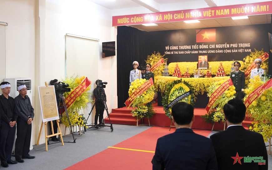 Tổ chức trọng thể Lễ viếng Tổng Bí thư Nguyễn Phú Trọng- Ảnh 28.