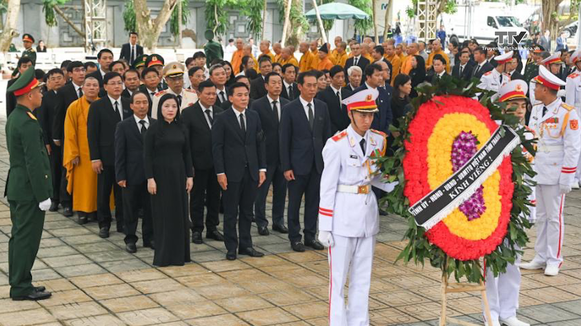 Đoàn đại biểu tỉnh Thanh Hóa viếng, tiễn biệt đồng chí Tổng Bí thư Nguyễn Phú Trọng- Ảnh 1.