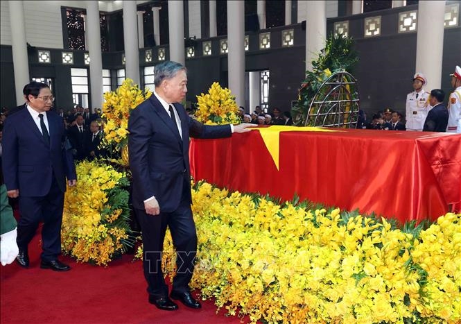 Tổ chức trọng thể Lễ viếng Tổng Bí thư Nguyễn Phú Trọng- Ảnh 37.