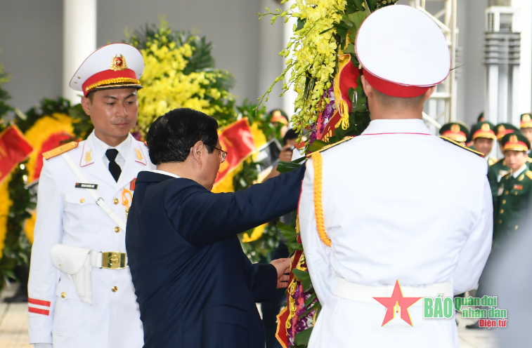Tổ chức trọng thể Lễ viếng Tổng Bí thư Nguyễn Phú Trọng- Ảnh 49.