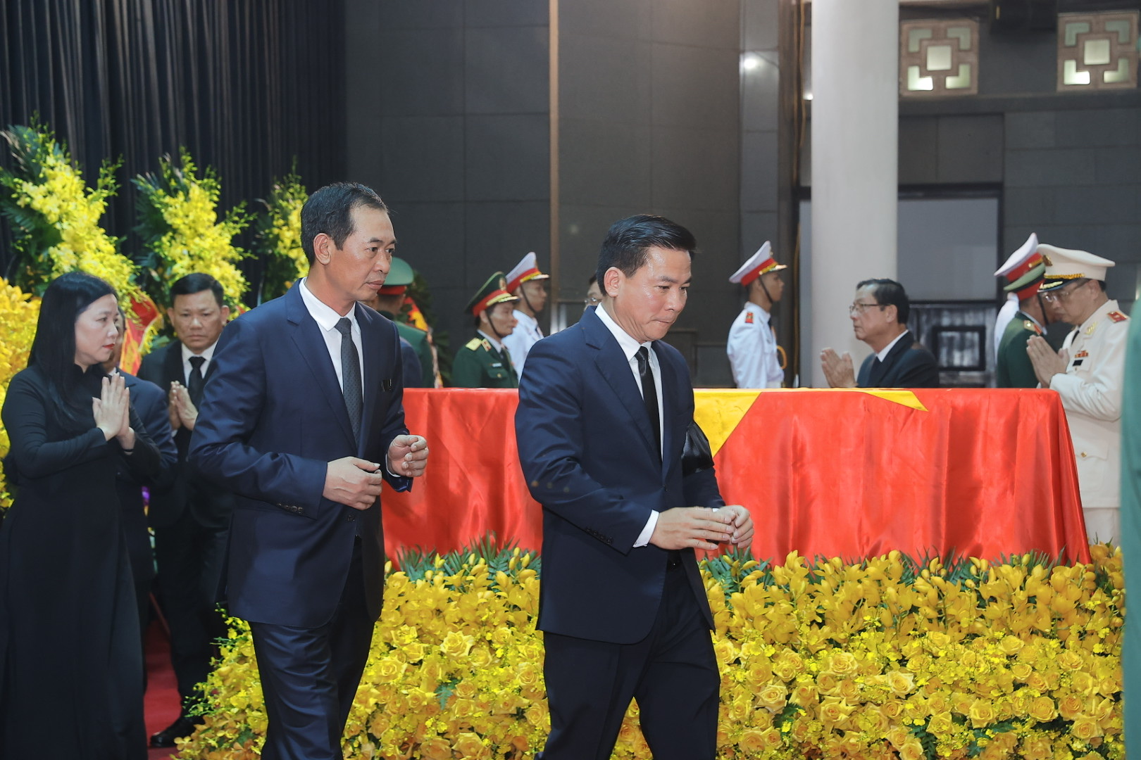 Đoàn đại biểu tỉnh Thanh Hóa viếng, tiễn biệt đồng chí Tổng Bí thư Nguyễn Phú Trọng- Ảnh 7.