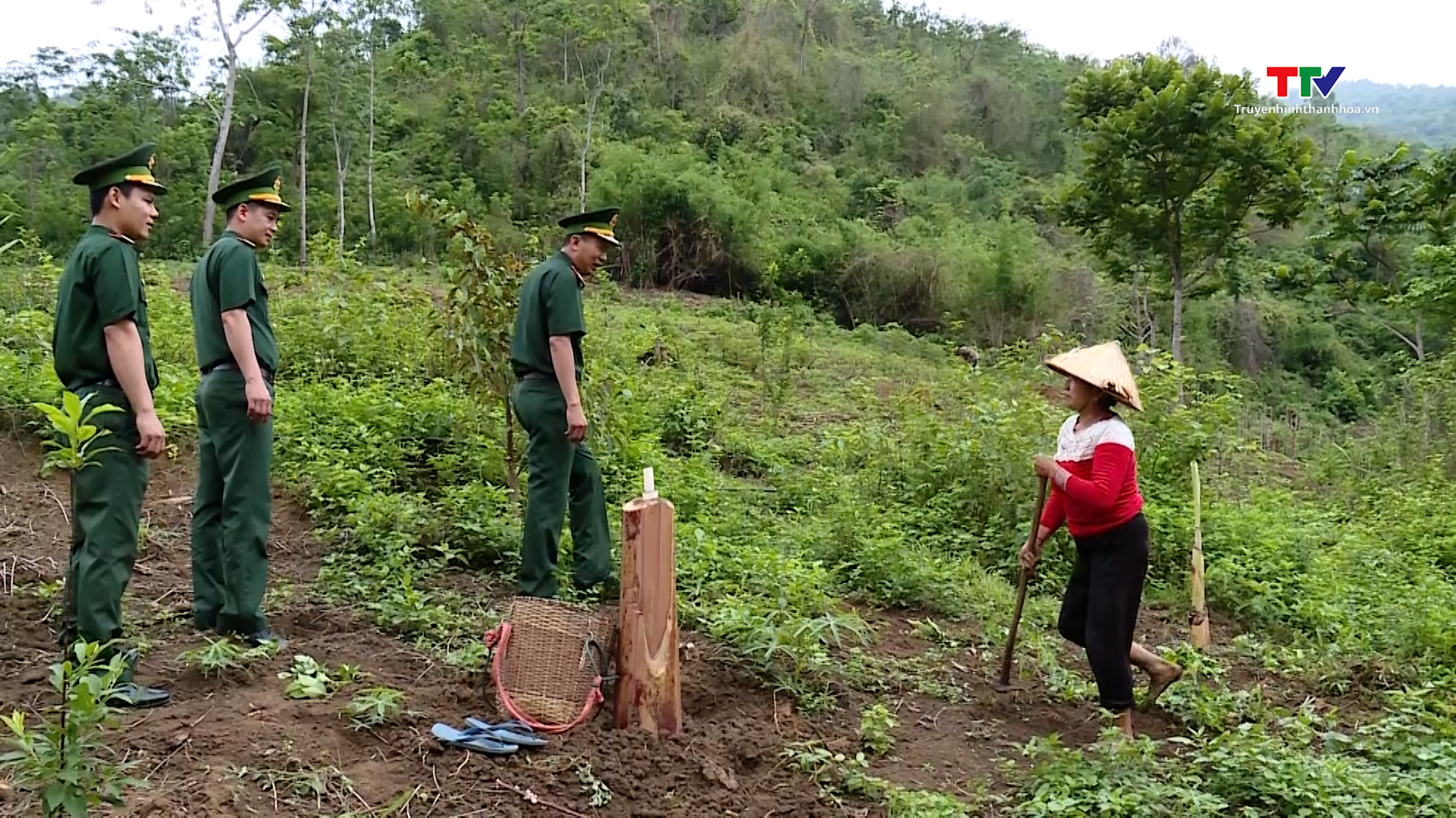 Vun đắp tình hữu nghị giữa 2 huyện Mường Lát - Viêng Xay- Ảnh 3.