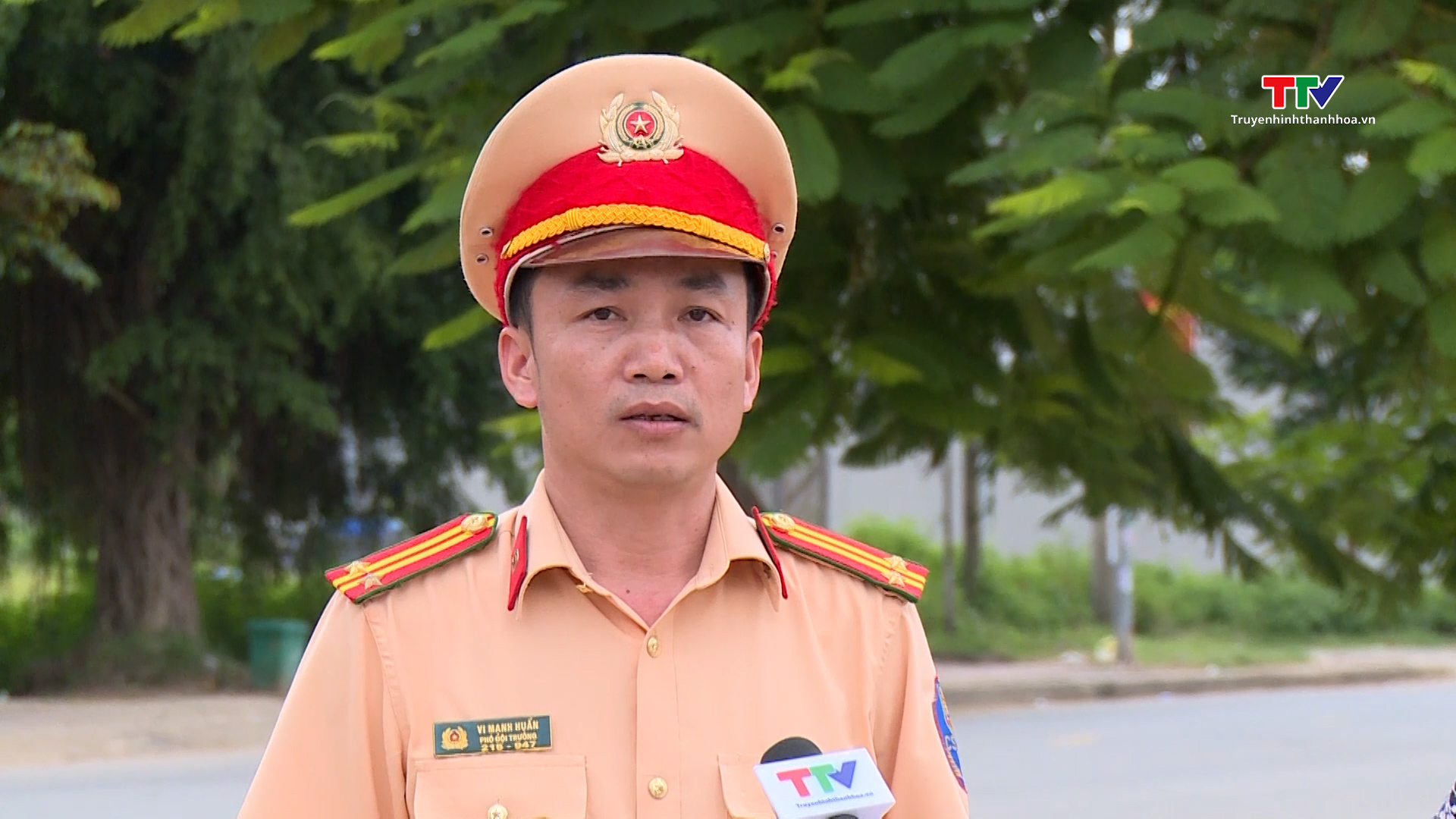 Xử lý hơn 300 trường hợp mô tô, xe gắn máy vi phạm giao thông trên địa bàn huyện Thường Xuân- Ảnh 2.
