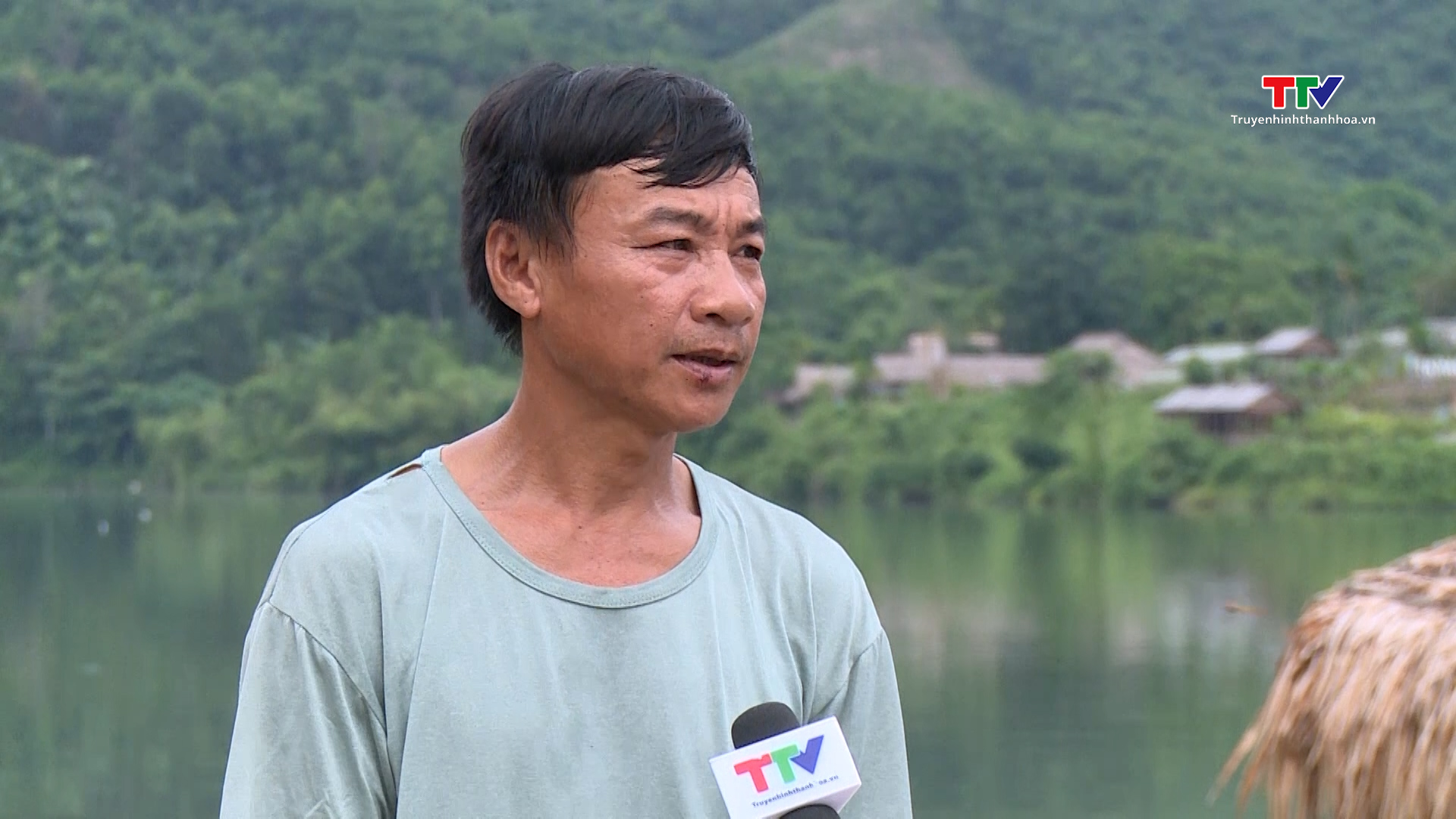 Huyện Thường Xuân nghiêm cấm bè mảng chở khách du lịch trên lòng hồ Xuân Minh- Ảnh 3.