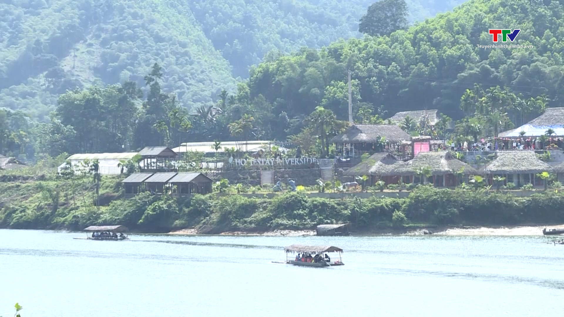 Huyện Thường Xuân nghiêm cấm bè mảng chở khách du lịch trên lòng hồ Xuân Minh- Ảnh 4.