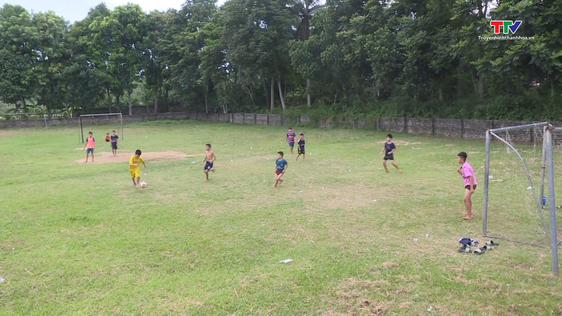 Xây dựng sân chơi cho trẻ em tại các huyện miền núi- Ảnh 2.