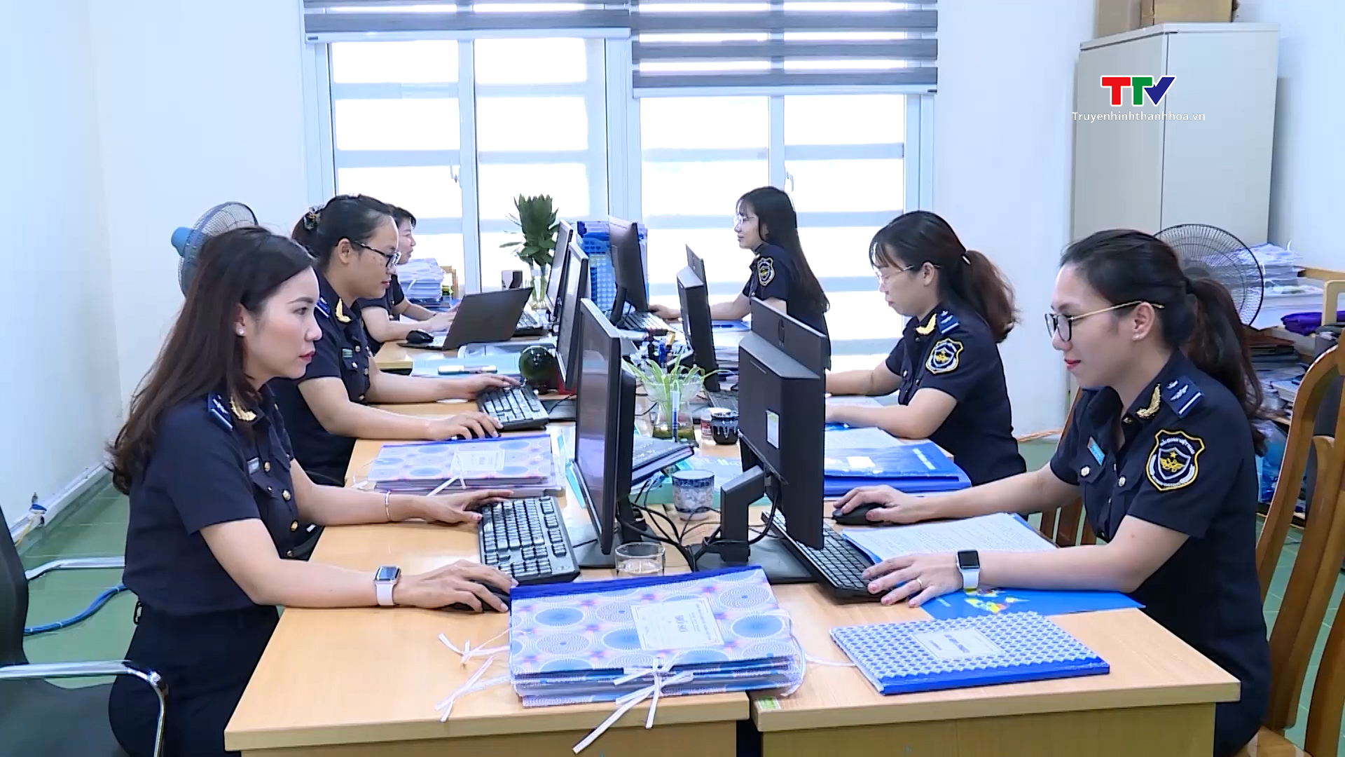 Thanh Hóa thu ngân sách Nhà nước đạt tiến độ tích cực- Ảnh 2. Thanh Hóa thu ngân sách Nhà nước đạt tiến độ tích cực- Ảnh 2.