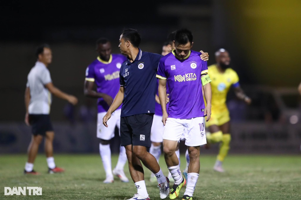 Đánh bại Hà Nội FC, CLB Thanh Hóa đoạt Cúp Quốc gia 2024- Ảnh 5. Đánh bại Hà Nội FC, CLB Thanh Hóa đoạt Cúp Quốc gia 2024- Ảnh 5.