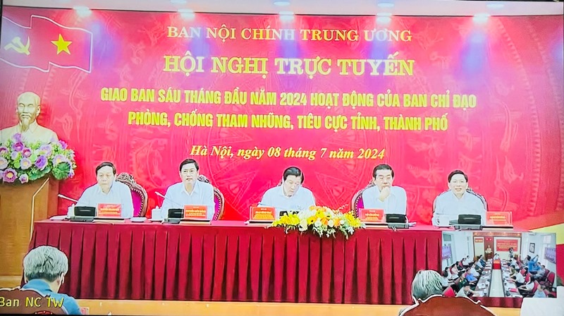 Hội nghị trực tuyến giao ban 6 tháng đầu năm 2024 hoạt động của Ban Chỉ đạo phòng chống tham nhũng, tiêu cực tỉnh, thành phố- Ảnh 1.