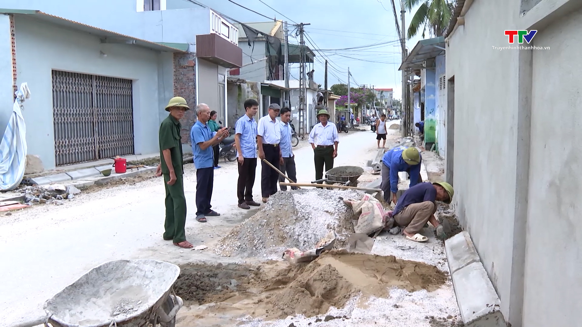 Phát huy vai trò của Mặt trận Tổ quốc trong giám sát, phản biện xã hội, góp ý xây dựng Đảng, xây dựng chính quyền
- Ảnh 2.