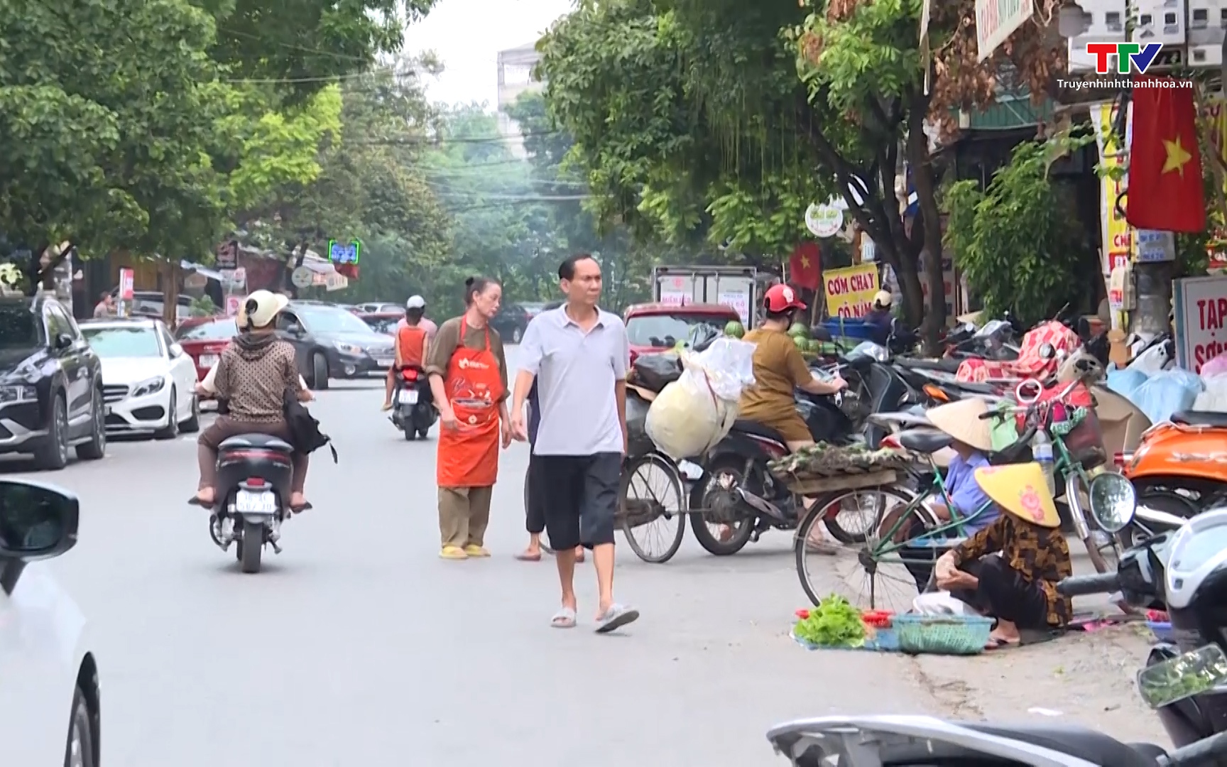 Lấn chiếm hành lang đường bộ gây mất an toàn giao thông 