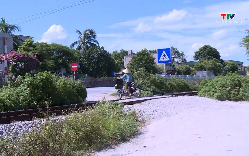 Đảm bảo an toàn giao thông đường sắt tại huyện Hoằng Hóa