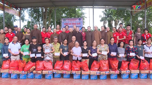 Hội Phật giáo tỉnh trao quà cho Nhân dân vùng bị thiên tai tại Thái Nguyên và Yên Bái- Ảnh 1.