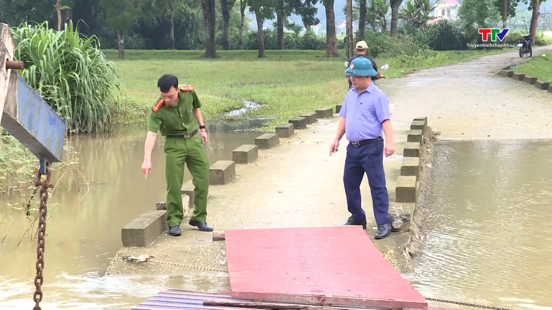 Huyện Thiệu Hóa bảo đảm an toàn giao thông đường thủy mùa mưa bão- Ảnh 2.