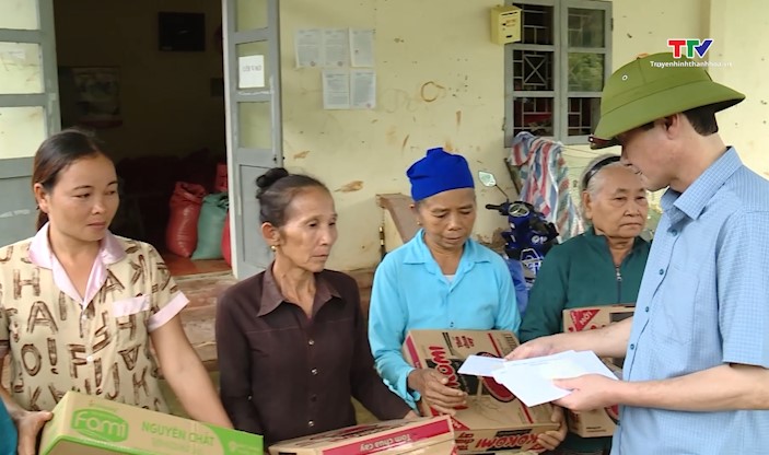 Chủ tịch UBND tỉnh kiểm tra tình hình ứng phó mưa lũ tại Bá Thước và Cẩm Thuỷ- Ảnh 2.