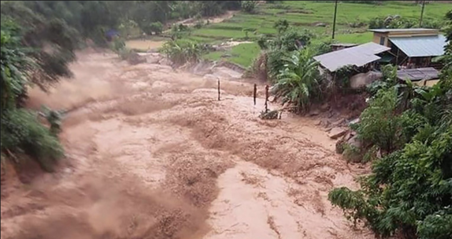 Công điện của UBND tỉnh Thanh Hóa về việc tập trung ứng phó với mưa lớn, lũ, sạt lở đất, lũ quét, ngập lụt- Ảnh 1.