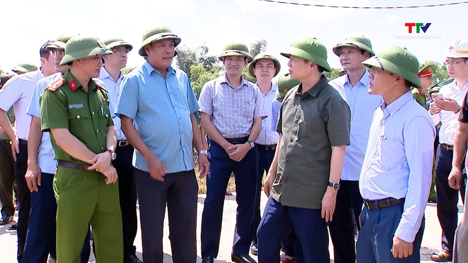 Phó Thủ tướng Chính phủ Trần Hồng Hà kiểm tra tình hình thiệt hại và công tác khắc phục hậu quả thiên tai tại Thanh Hoá- Ảnh 5.