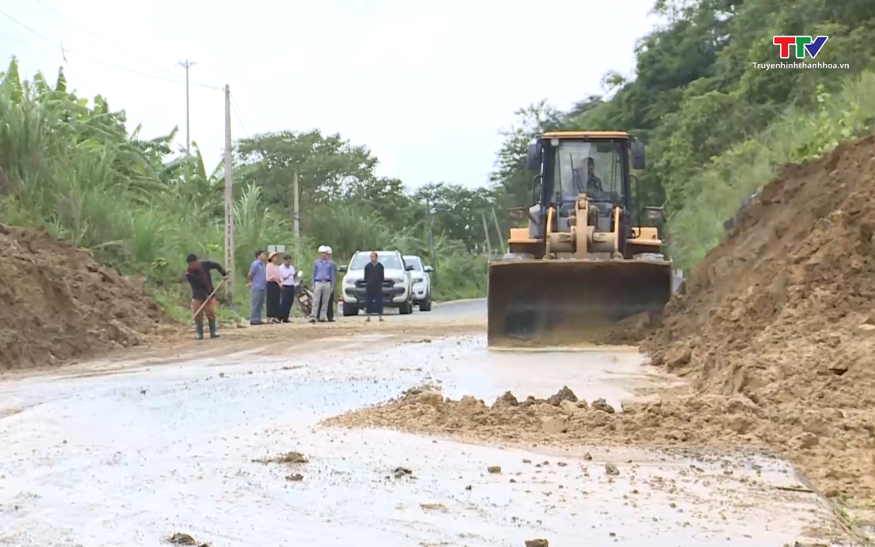 Triển khai ứng phó khẩn cấp bão số 3 trong lĩnh vực giao thông, xây dựng