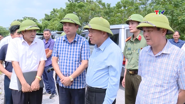 Phó Chủ tịch Thường trực UBND tỉnh Nguyễn Văn Thi kiểm tra phòng chống lụt bão tại huyện Hà Trung và Thạch Thành- Ảnh 1.