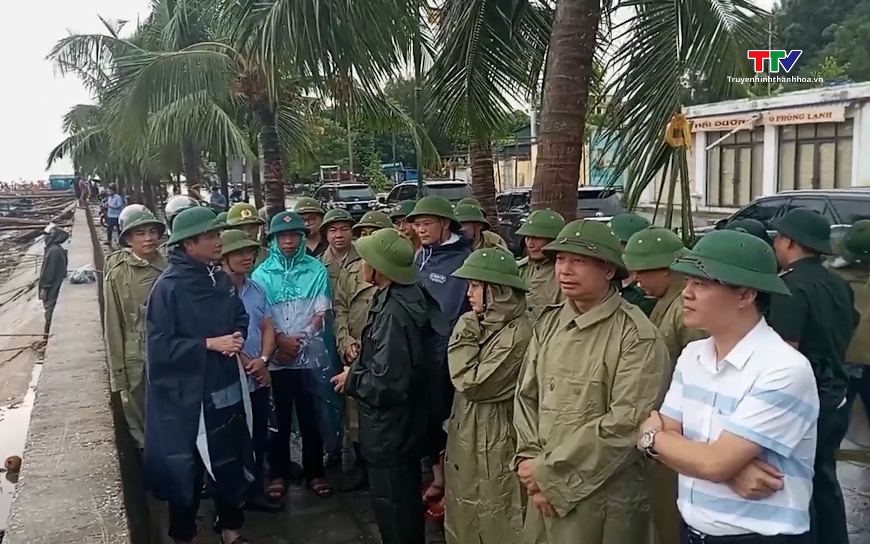 Chủ tịch UBND tỉnh kiểm tra công tác phòng chống lụt bão tại huyện Hoằng Hóa và thành phố Sầm Sơn