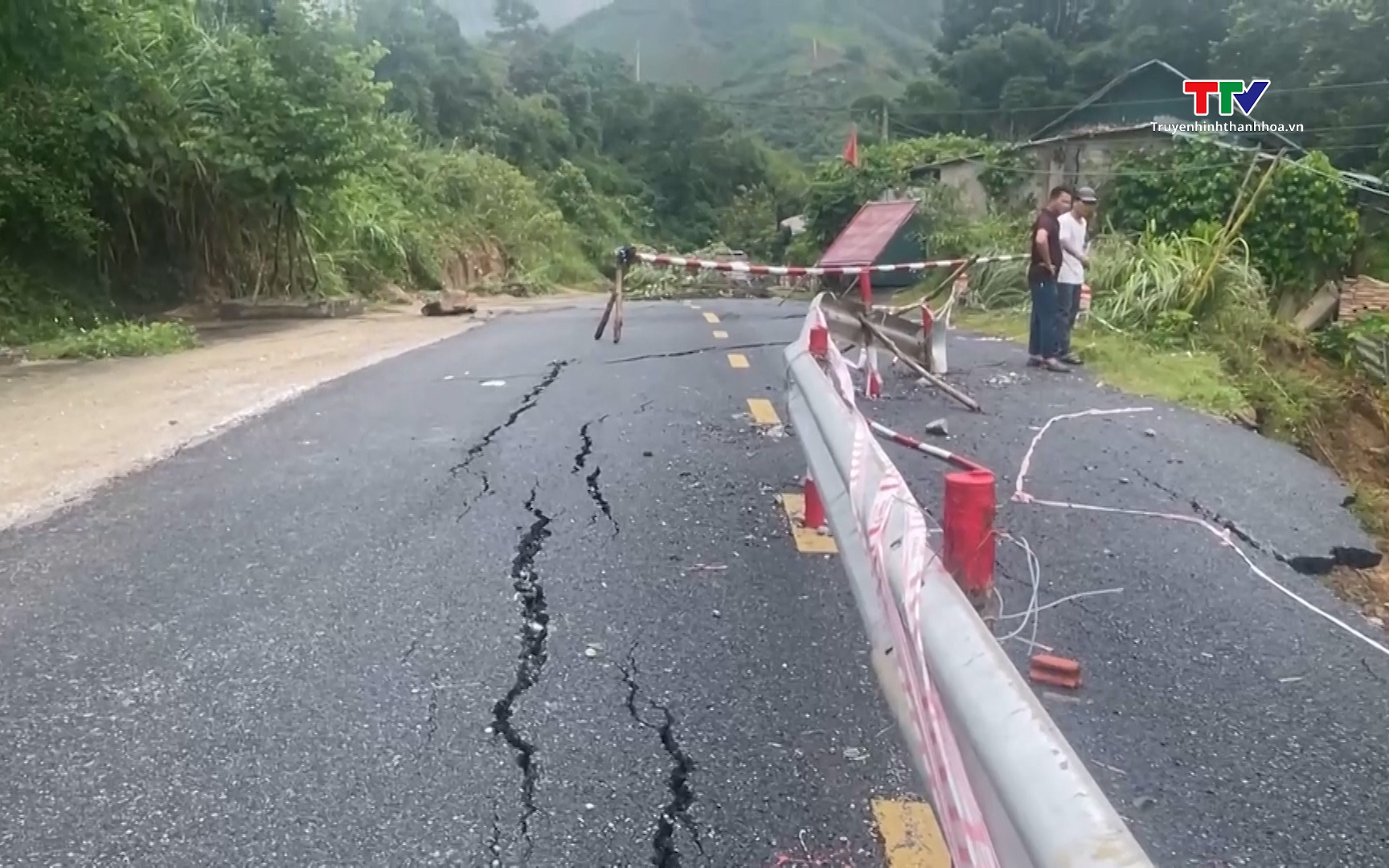 Quyết tâm thông xe toàn tuyến Quốc lộ 15C trước ngày 13/9