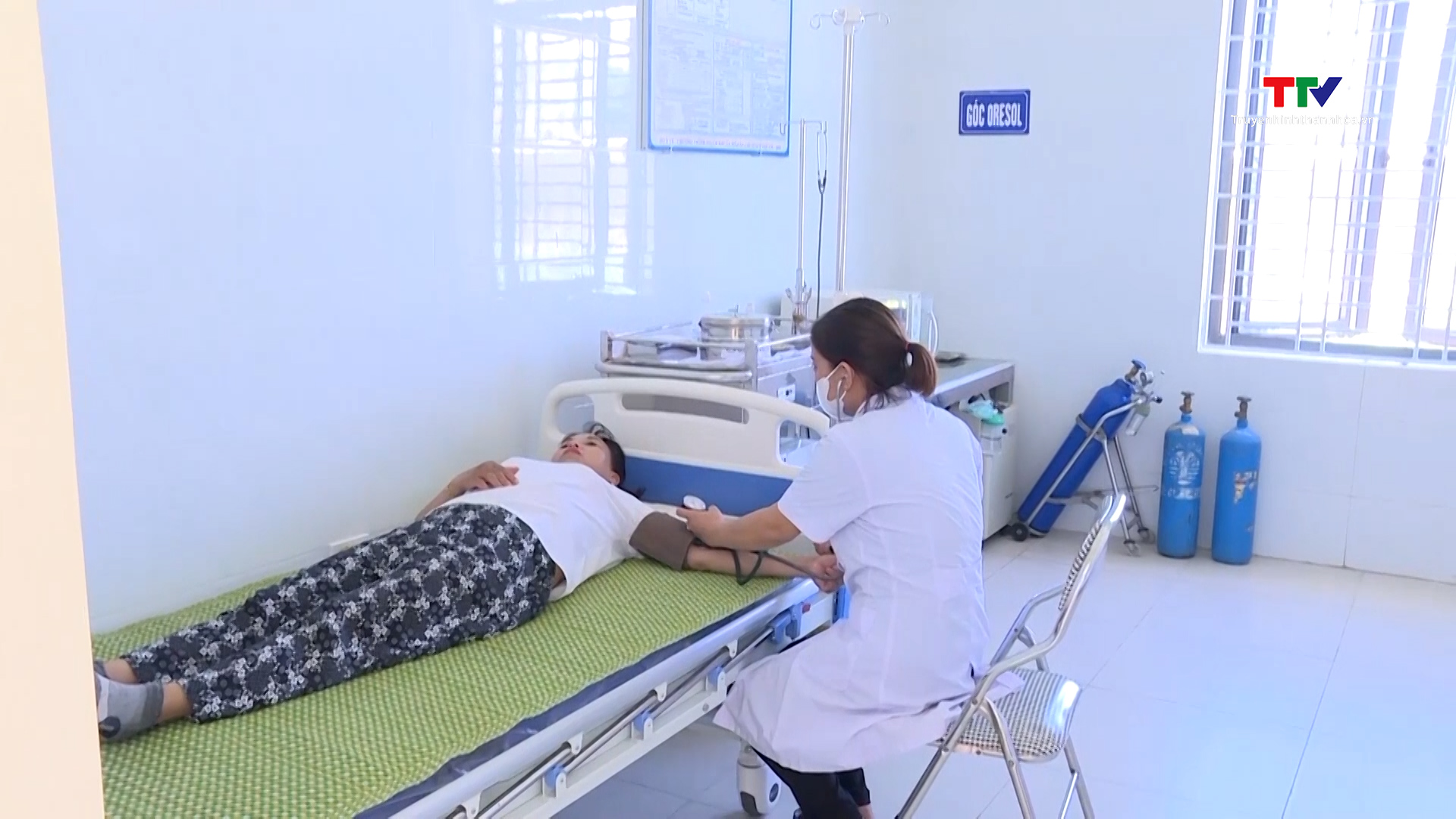 Tăng cường đầu tư cho tuyến y tế cơ sở, nâng cao chất lượng khám chữa bệnh- Ảnh 2.