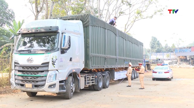 Giữ bình yên trên những cung đường- Ảnh 1.